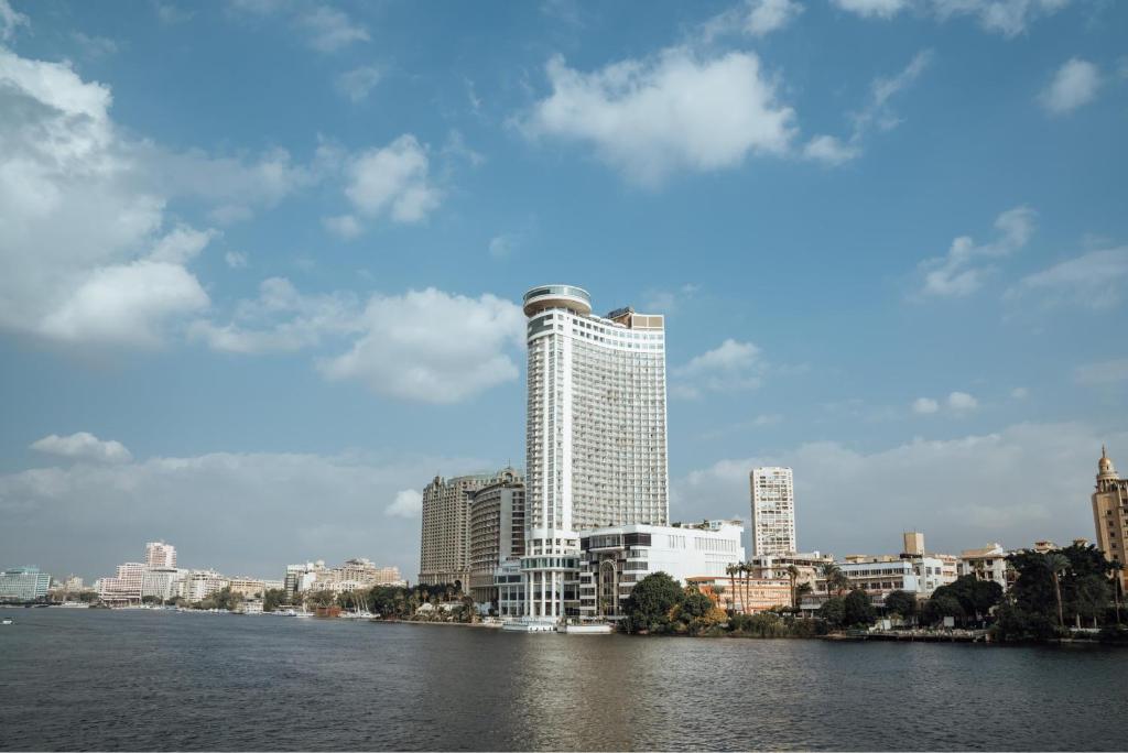 Grand Nile Tower – Cairo