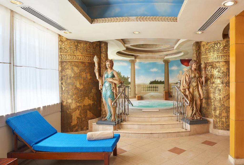 Grand Nile Tower (14)
